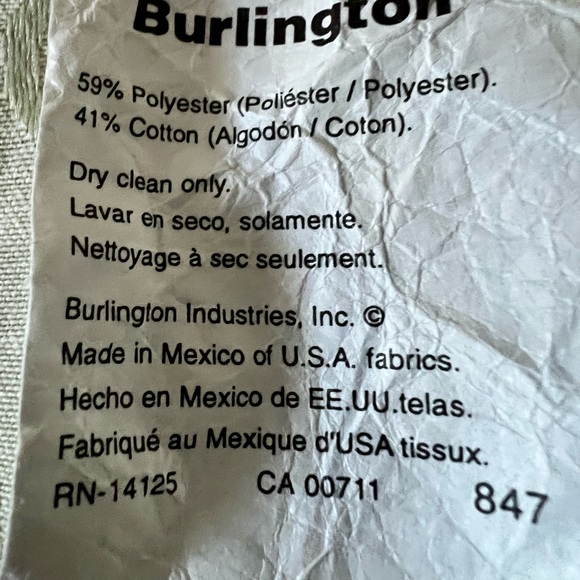 Elegant Sage Green King Comforter Set - Picture 4 of 4